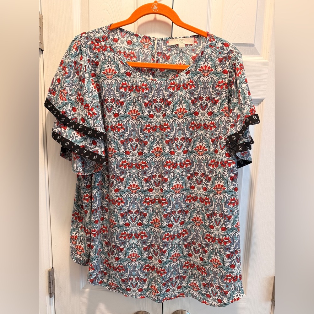 LOFT Plus Floral Pattern Top - 20W